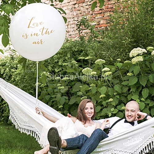 Balon Weselny Gigant Love is in the Air Złoty Napis 1m