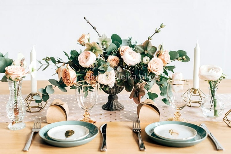 bieżnik zlote kropki.1.jpg