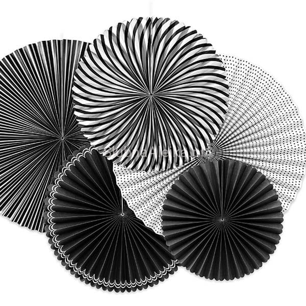 rozety blackandwhite.jpg