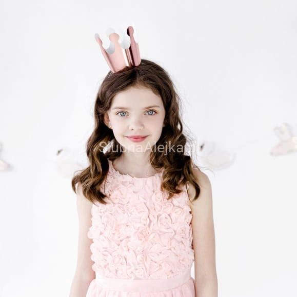 korona lovely swan.jpg