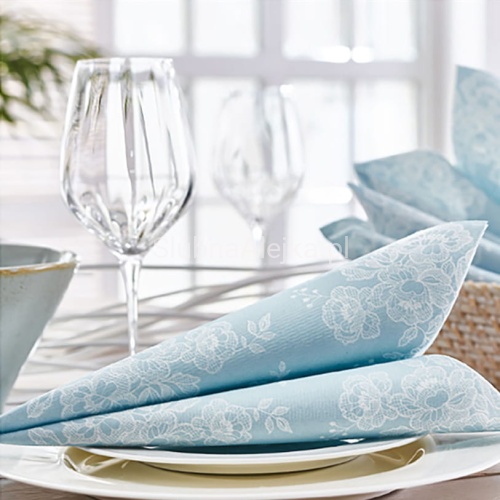 serwetki flizelinowe niebieskie z koronką 40x40cm.2.jpg