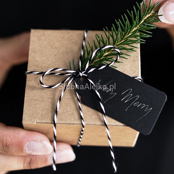 sznurek piekarski czarny 50 m.jpg