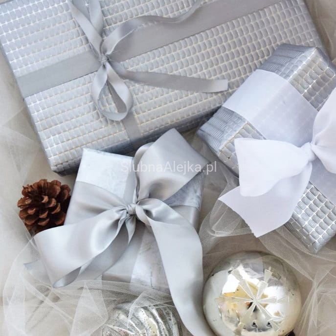 wstazka srebrna do pakowania.jpg