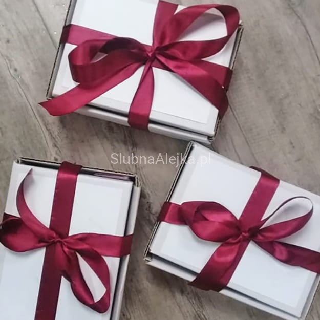 tasiemka satynowa bordowa 1,2 cm do pakowania prezentow 1.jpg