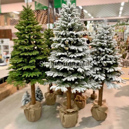 CHOINKA SZTUCZNA NA PNIU ŚWIERK wysoki.jpg