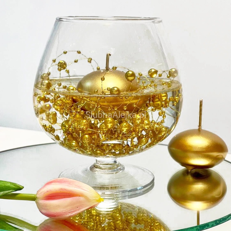 swiecznik szklany koniakówka.jpg