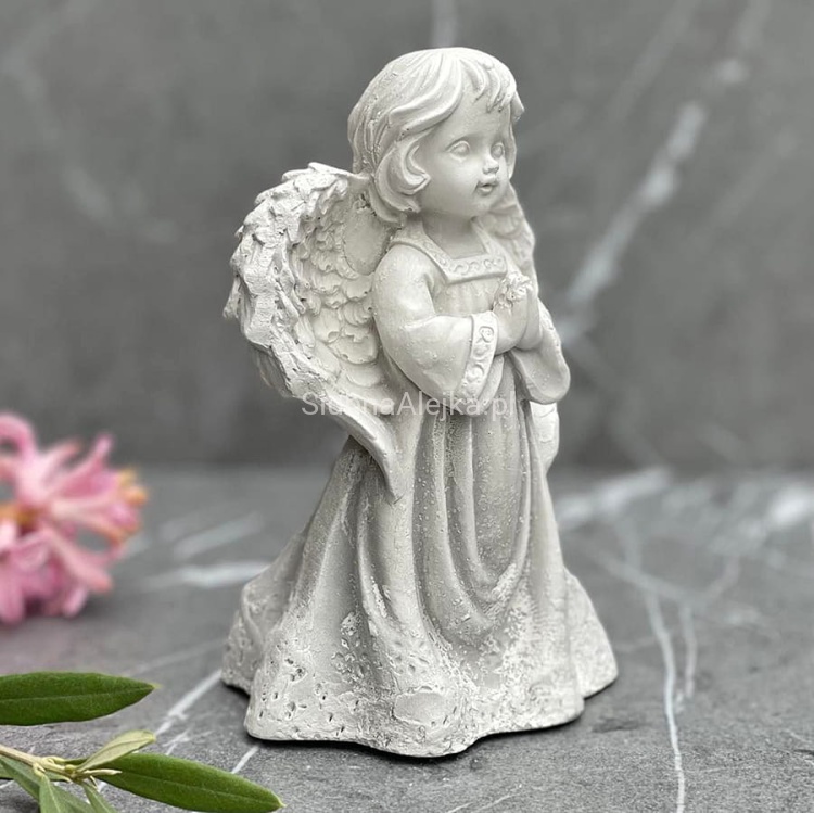 aniolek modlacy sie figurka komunijna 14 cm szary.2.jpg