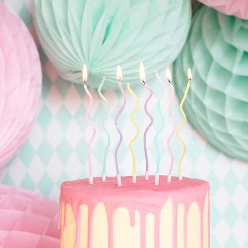 swieczki zakrecone kolorowe.jpg