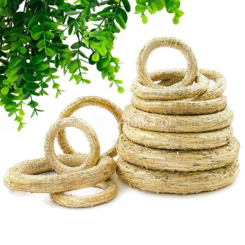 wianek ze słomy.jpg