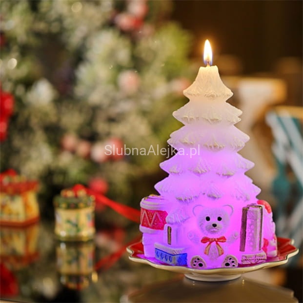 swieca-choinka-xmas-with-gifts-z-dioda-9.5x15.jpg