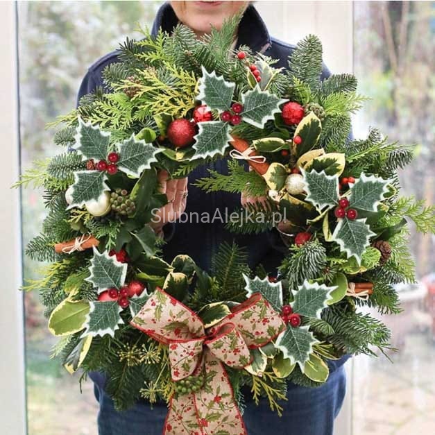 holly berry na piku.jpg