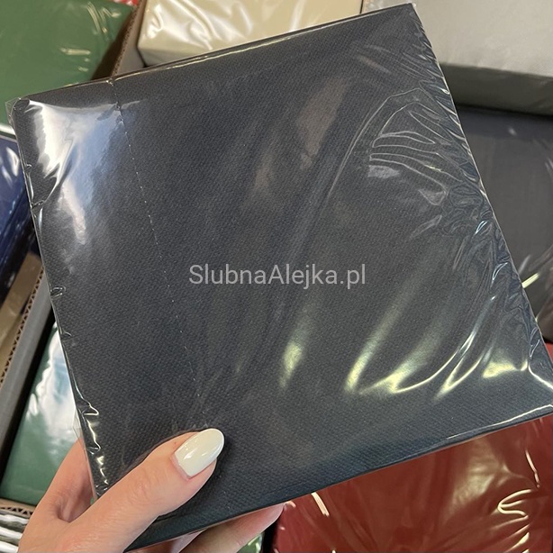 serwetki softpoint tissue czarne 50 szt.1.jpg