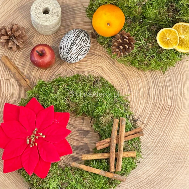 wianek z zywego mchu lesnego 11.jpg