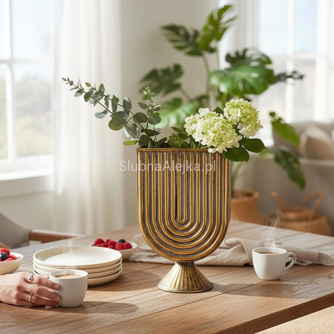 wazon dekoracyjny na podstawie złoty.3.jpg
