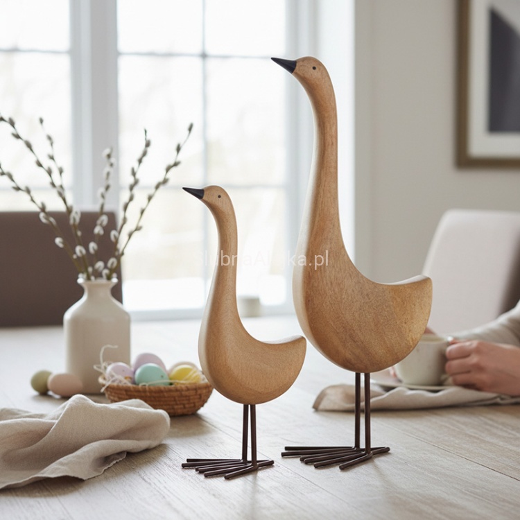 Gęs wielkanocna figurka dekoracyjna z drzewa mango na metalowych nóżkach.2.jpg