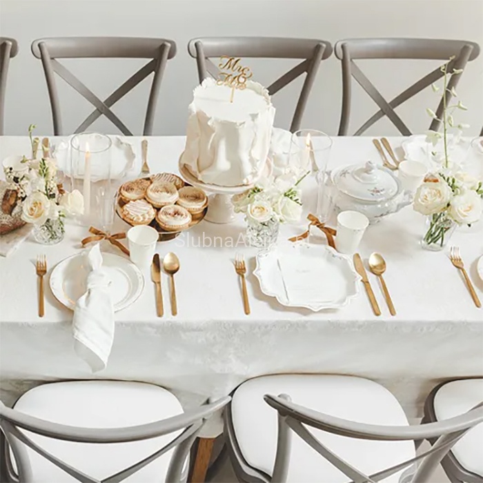 talerzyk bialy ze zlotym ornamentem slub komunia.jpg