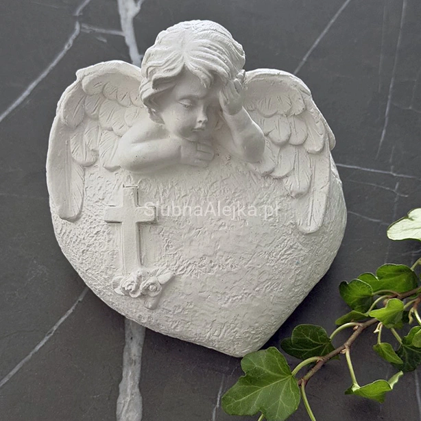ANIOŁ NA SERCU FIGURKA NAGROBNA BIALY 11X11 CM.jpg