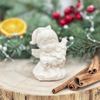 Aniołek Ceramiczny Duży z Choinką Figurka 7cm