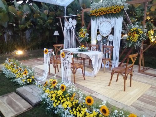 Ścianka weselna. 5 pomysłów na ściankę za Parą Młodą!